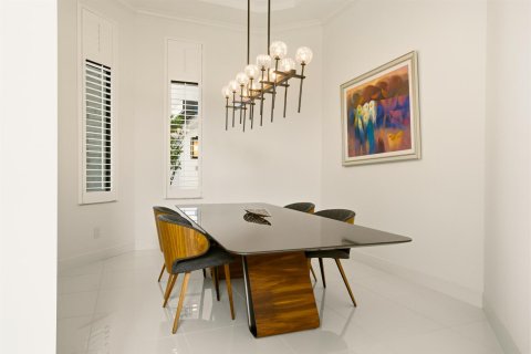 House in Boca Raton, Florida 6 bedrooms, 445.28 sq.m. № 2173362 - photo 14
