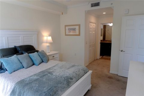 Condo in Bradenton, Florida, 2 bedrooms in LAKEWOOD NATIONAL  № 1900736 - photo 14