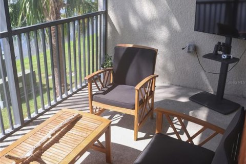 Condo in Bradenton, Florida, 2 bedrooms in LAKEWOOD NATIONAL  № 1900736 - photo 25