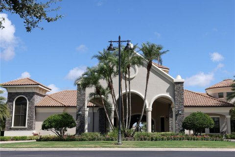 Condo in Bradenton, Florida, 2 bedrooms in LAKEWOOD NATIONAL  № 1900736 - photo 20