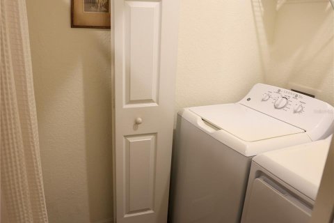 Condo in Bradenton, Florida, 2 bedrooms in LAKEWOOD NATIONAL  № 1900736 - photo 27