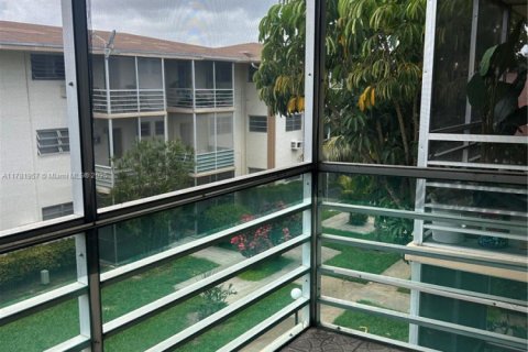 Copropriété à vendre à Miami, Floride: 1 chambre, 63.92 m2 № 1939996 - photo 11