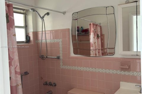 Copropriété à vendre à Miami, Floride: 1 chambre, 63.92 m2 № 1939996 - photo 8