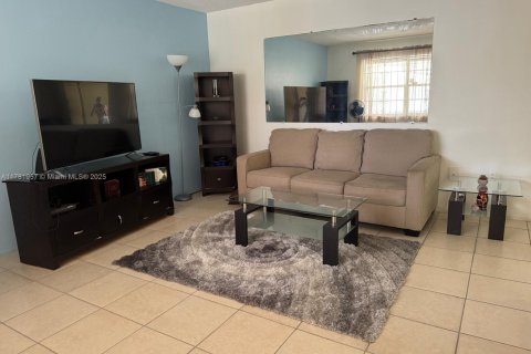 Copropriété à vendre à Miami, Floride: 1 chambre, 63.92 m2 № 1939996 - photo 9