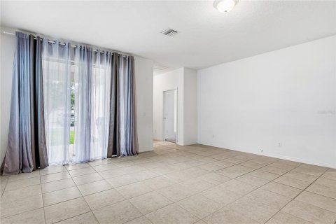 Villa ou maison à louer à Winter Garden, Floride: 3 chambres, 183.85 m2 № 2423868 - photo 6