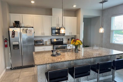 Adosado en venta en Kissimmee, Florida, 4 dormitorios, 165.55 m2 № 1911284 - foto 4