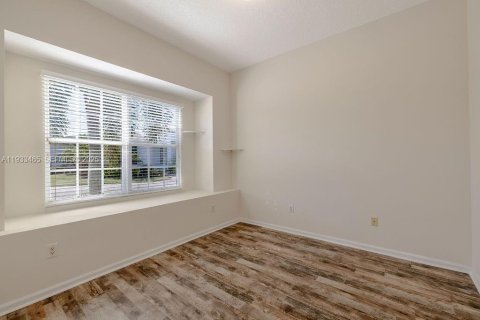 Adosado en alquiler en Vero Beach, Florida, 3 dormitorios, 140.93 m2 № 1991417 - foto 24