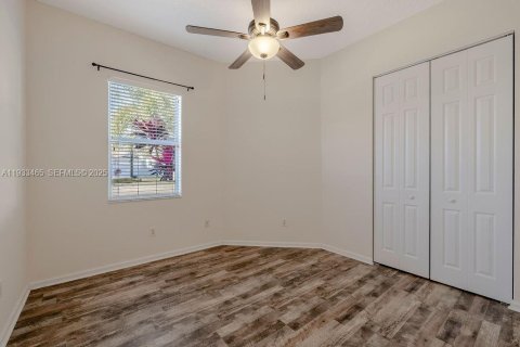 Adosado en alquiler en Vero Beach, Florida, 3 dormitorios, 140.93 m2 № 1991417 - foto 21