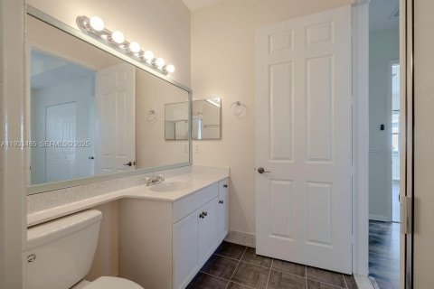 Adosado en alquiler en Vero Beach, Florida, 3 dormitorios, 140.93 m2 № 1991417 - foto 16