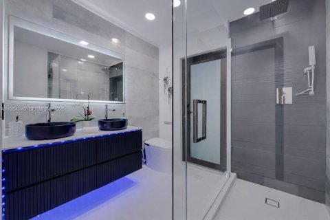 Купить виллу или дом в Пальметто-Бей, Флорида 4 спальни, 225.38м2, № 2026606 - фото 21