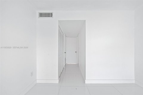 Copropriété à louer à Miami, Floride: 1 chambre, 76.64 m2 № 2008209 - photo 13