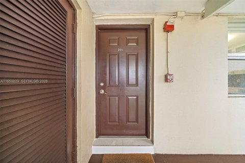 Copropriété à louer à Miami, Floride: 1 chambre, 76.64 m2 № 2008209 - photo 17