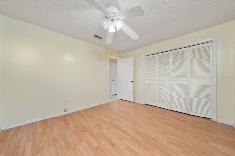 House in Ocala, Florida 2 bedrooms, 104.79 sq.m. № 2220876 - photo 13