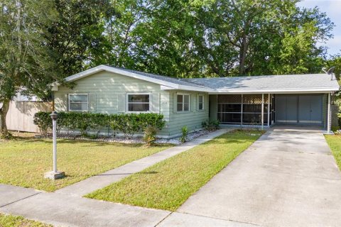 House in Ocala, Florida 2 bedrooms, 104.79 sq.m. № 2220876