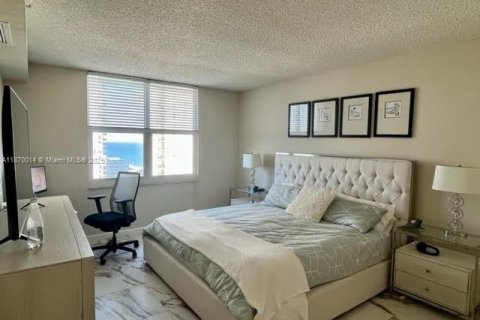 Condominio en alquiler en Hollywood, Florida, 1 dormitorio, 77.57 m2 № 1923049 - foto 5