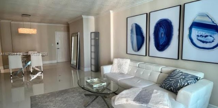 Condominio en Hollywood, Florida, 1 dormitorio № 1923049