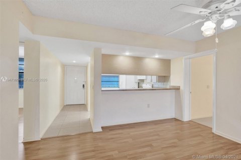 Condominio en venta en Davie, Florida, 2 dormitorios, 128.67 m2 № 2047765 - foto 3