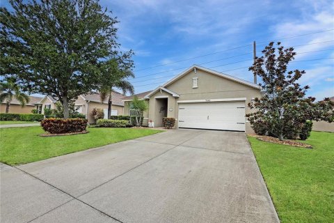 House in Punta Gorda, Florida 3 bedrooms, 157 sq.m. № 1770116 - photo 1