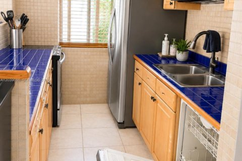 Copropriété à vendre à Miami Beach, Floride: 1 chambre, 55.74 m2 № 2251772 - photo 6