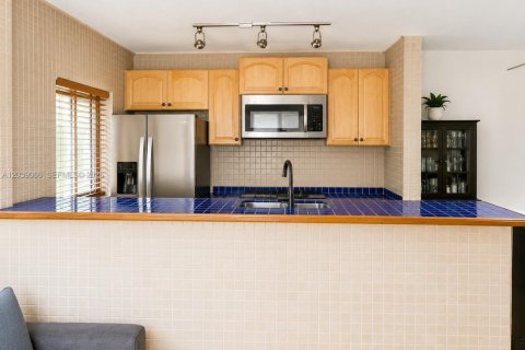 Copropriété à vendre à Miami Beach, Floride: 1 chambre, 55.74 m2 № 2251772 - photo 5