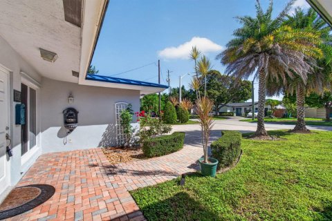 Villa ou maison à vendre à Fort Lauderdale, Floride: 4 chambres, 214.33 m2 № 2417566 - photo 5