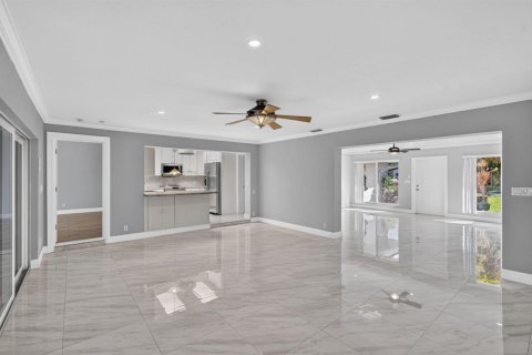 Villa ou maison à vendre à Fort Lauderdale, Floride: 4 chambres, 214.33 m2 № 2417566 - photo 27