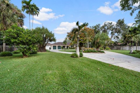 Купить виллу или дом в Хомстед, Флорида 3 спальни, 260.5м2, № 1971698 - фото 8