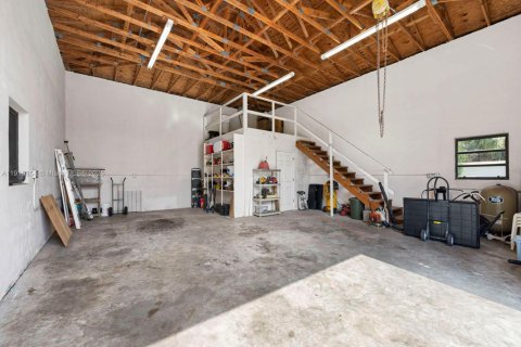 Купить виллу или дом в Хомстед, Флорида 3 спальни, 260.5м2, № 1971698 - фото 27