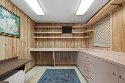 Купить виллу или дом в Хомстед, Флорида 3 спальни, 260.5м2, № 1971698 - фото 28