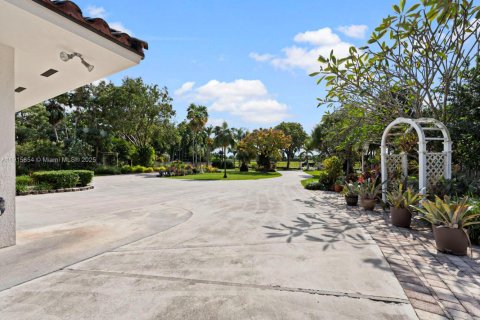 Купить виллу или дом в Хомстед, Флорида 3 спальни, 260.5м2, № 1971698 - фото 18