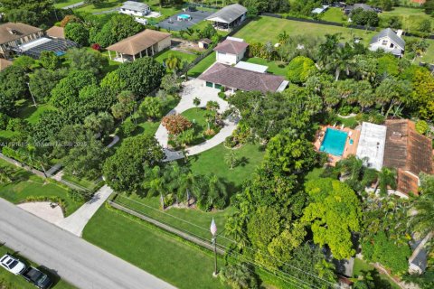 Купить виллу или дом в Хомстед, Флорида 3 спальни, 260.5м2, № 1971698 - фото 2