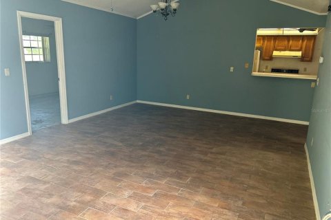 Condo in New Port Richey, Florida, 2 bedrooms  № 1844860 - photo 13