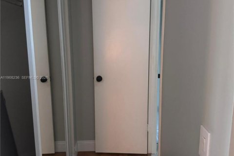 Купить кондоминиум в Тамарак, Флорида 2 спальни, 88.26м2, № 1966191 - фото 27