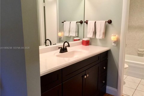 Купить кондоминиум в Тамарак, Флорида 2 спальни, 88.26м2, № 1966191 - фото 21