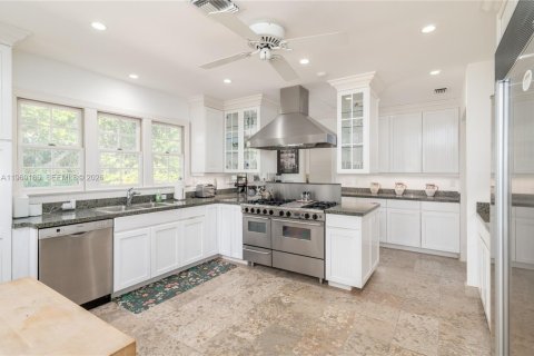 House in Jupiter Island, Florida 4 bedrooms, 355.82 sq.m. № 2030990 - photo 15