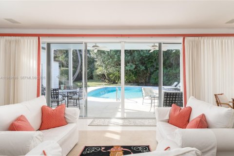 House in Jupiter Island, Florida 4 bedrooms, 355.82 sq.m. № 2030990 - photo 9