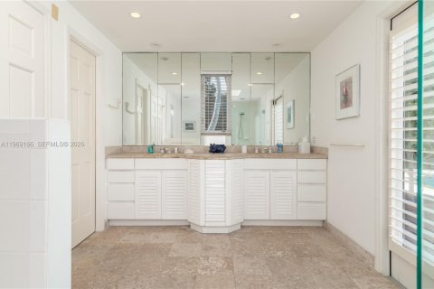 House in Jupiter Island, Florida 4 bedrooms, 355.82 sq.m. № 2030990 - photo 18