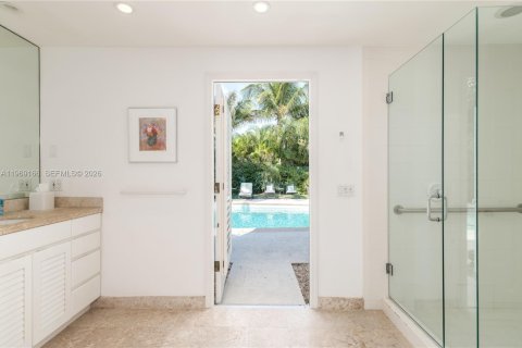 House in Jupiter Island, Florida 4 bedrooms, 355.82 sq.m. № 2030990 - photo 19