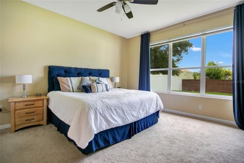 House in Winter Garden, Florida 3 bedrooms, 154.96 sq.m. № 2203832 - photo 11