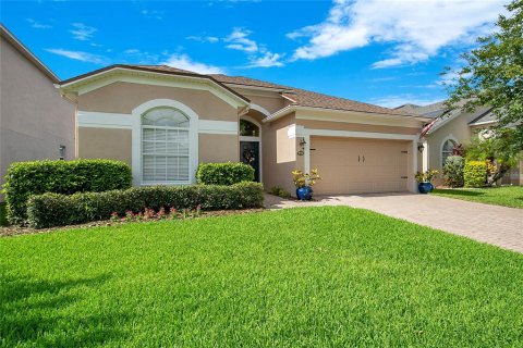 House in Winter Garden, Florida 3 bedrooms, 154.96 sq.m. № 2203832 - photo 2