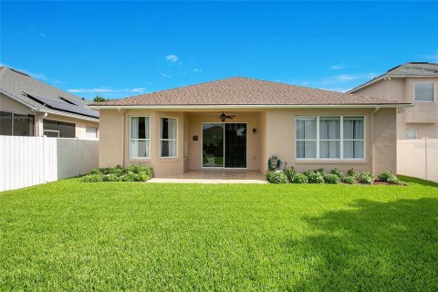 House in Winter Garden, Florida 3 bedrooms, 154.96 sq.m. № 2203832 - photo 17