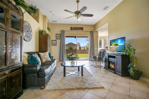 House in Winter Garden, Florida 3 bedrooms, 154.96 sq.m. № 2203832 - photo 5