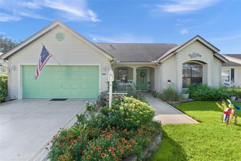House in The Villages, Florida 2 bedrooms, 159.88 sq.m. № 2321426