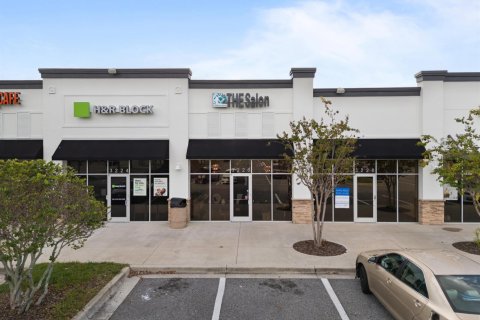 Commercial property in Kissimmee, Florida № 2384921 - photo 3