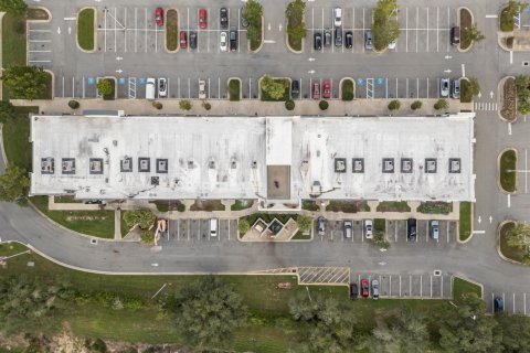 Commercial property in Kissimmee, Florida № 2384921 - photo 19