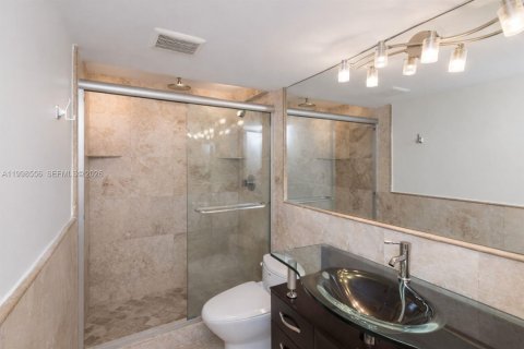 Copropriété à vendre à Miami, Floride: 1 chambre, 78.04 m2 № 2060432 - photo 13