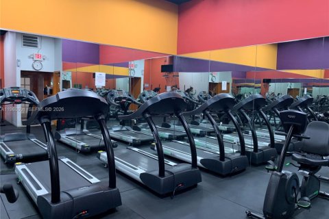 Condominio en venta en Miami Beach, Florida, 1 dormitorio, 78.97 m2 № 2023742 - foto 13