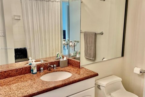 Condominio en venta en Miami Beach, Florida, 1 dormitorio, 78.97 m2 № 2023742 - foto 6