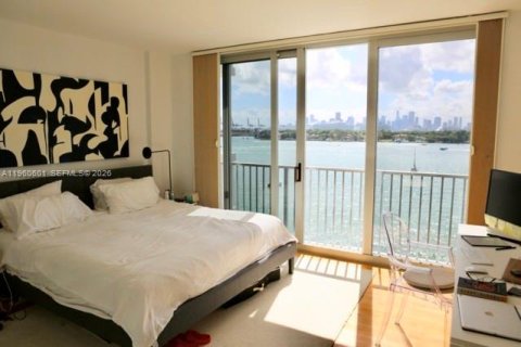 Condominio en venta en Miami Beach, Florida, 1 dormitorio, 78.97 m2 № 2023742 - foto 3