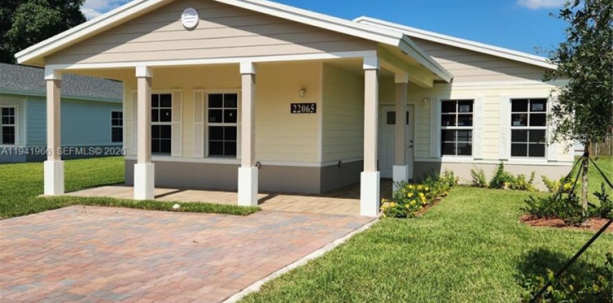 Villa ou maison à Miami-Dade, Floride 4 chambres, 153.47 m2 № 1998997